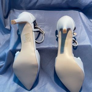 Corso Como size 7 New  Toupe colored pointed high heeled womens shoes